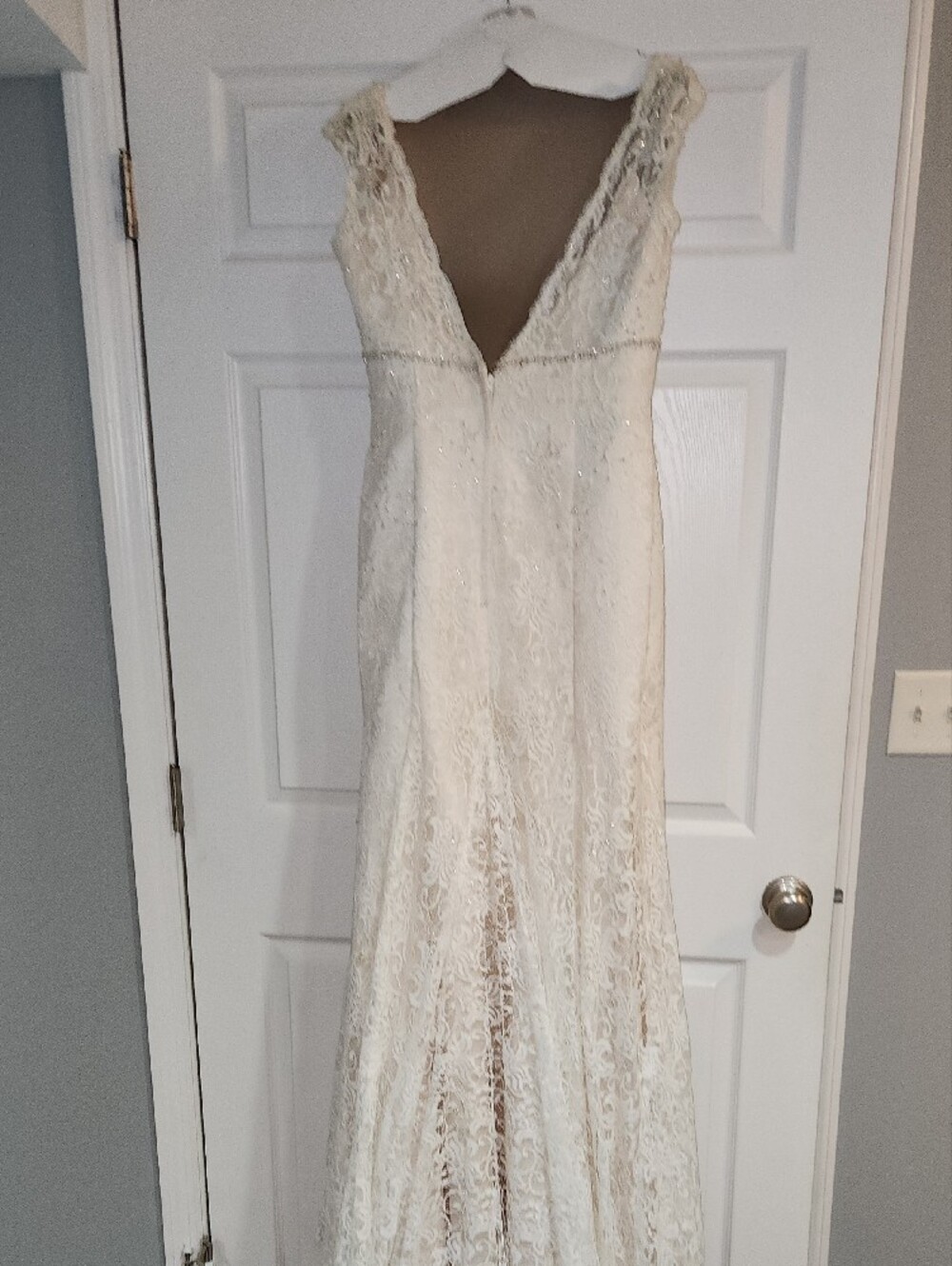 David’s Bridal Cap Sleeve Lace Wedding Dress Ivory/Champ. (Size 10) - Picture 4 of 10